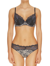 Load image into Gallery viewer, Underwired push-up bra