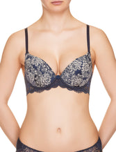 Load image into Gallery viewer, Underwired push-up bra