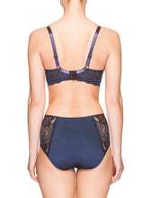 Load image into Gallery viewer, Underwired Half-padded Bra