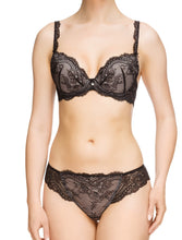 Load image into Gallery viewer, Underwired Lace Push-Up bra